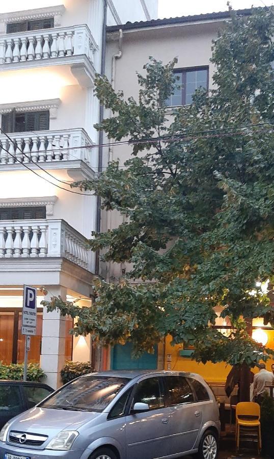 Ferienwohnung Yes2 Tirana Exterior foto